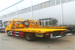 皮山附近拖车救援搭电