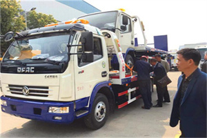 皮山汽车道路救援拖车价格